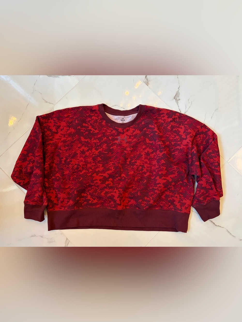 Under Armour Women’s Red Burgundy Camo Crewneck Sweatshirt